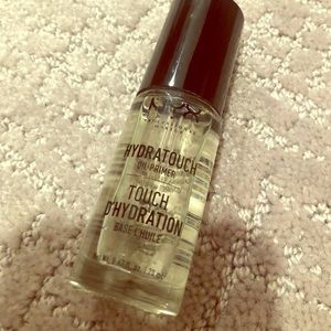 NYX hydra touch face oil